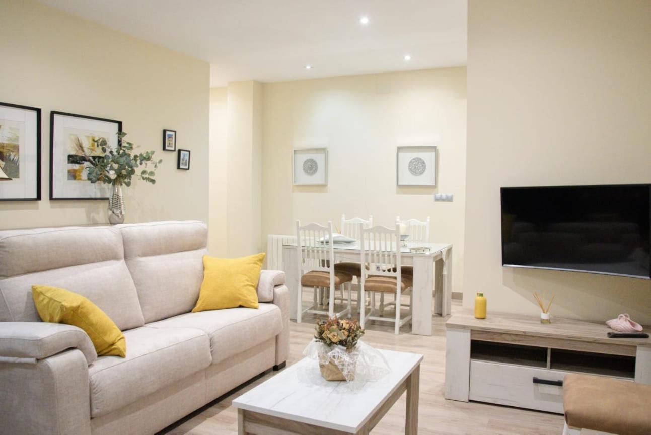 Dona Bernabela Apartment Baeza Luaran gambar