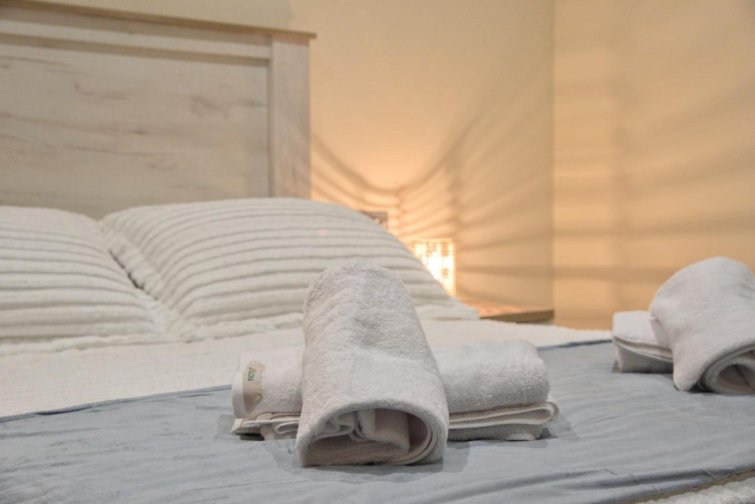 Dona Bernabela Apartment Baeza Luaran gambar