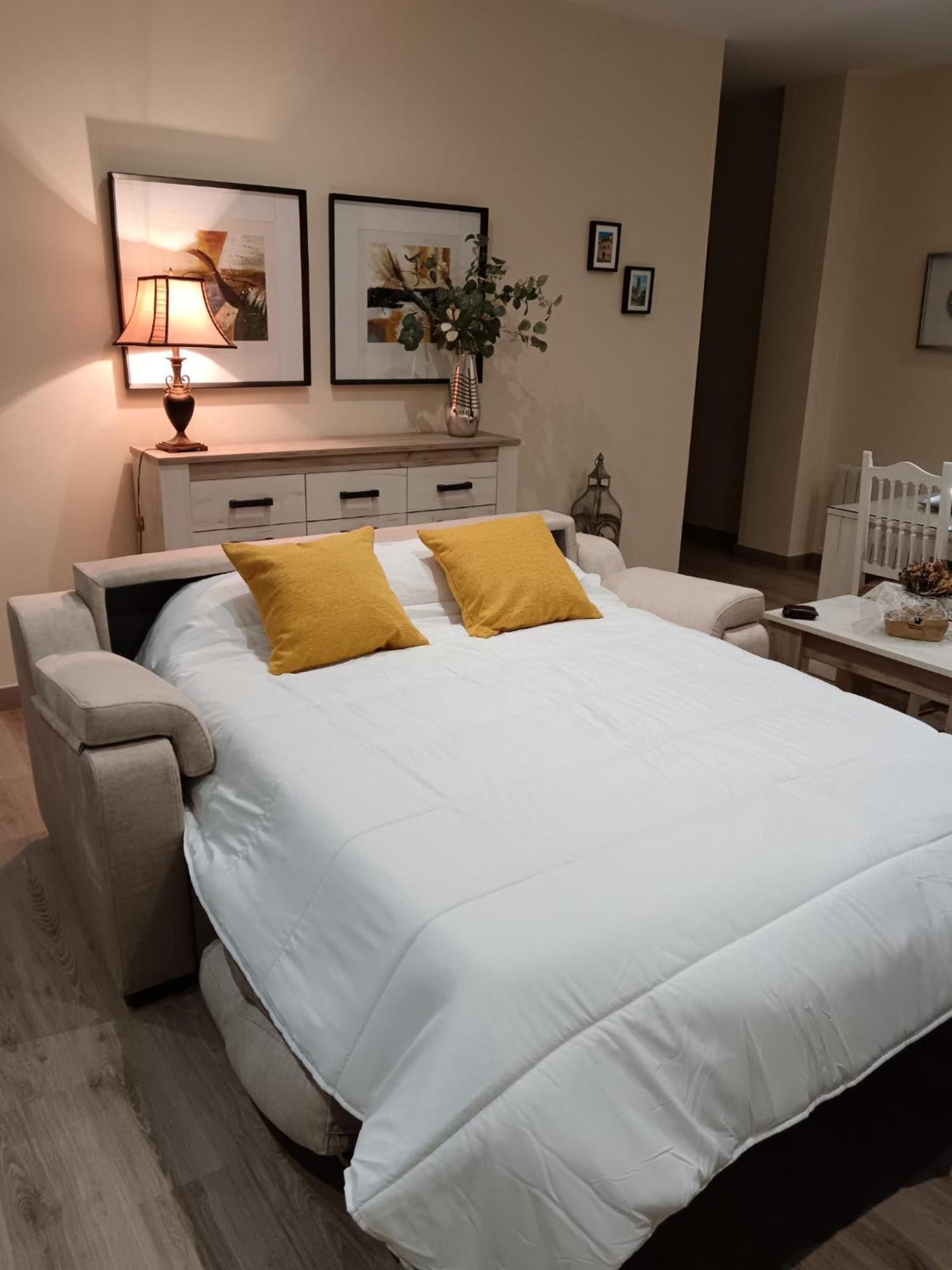 Dona Bernabela Apartment Baeza Luaran gambar